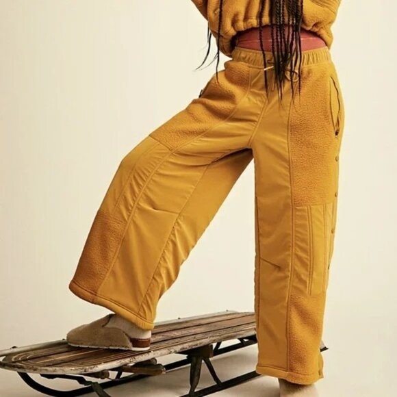 Free People Game Time Fleece Elastic Waist Wide Leg Pants Women's Size Small - Picture 4 of 16
